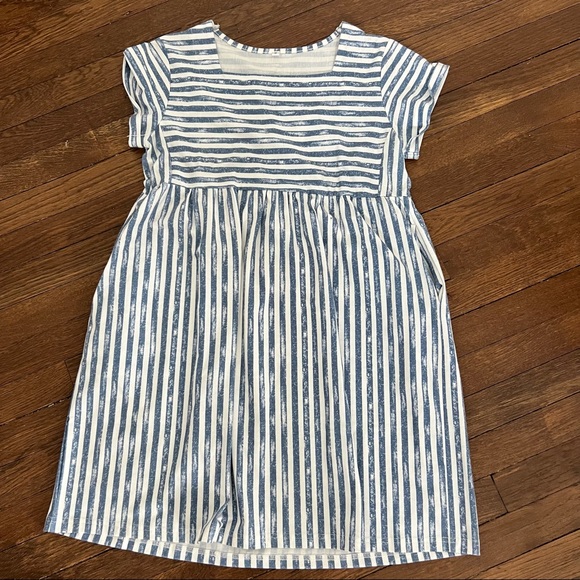 Striped babydoll dress - Picture 2 of 4